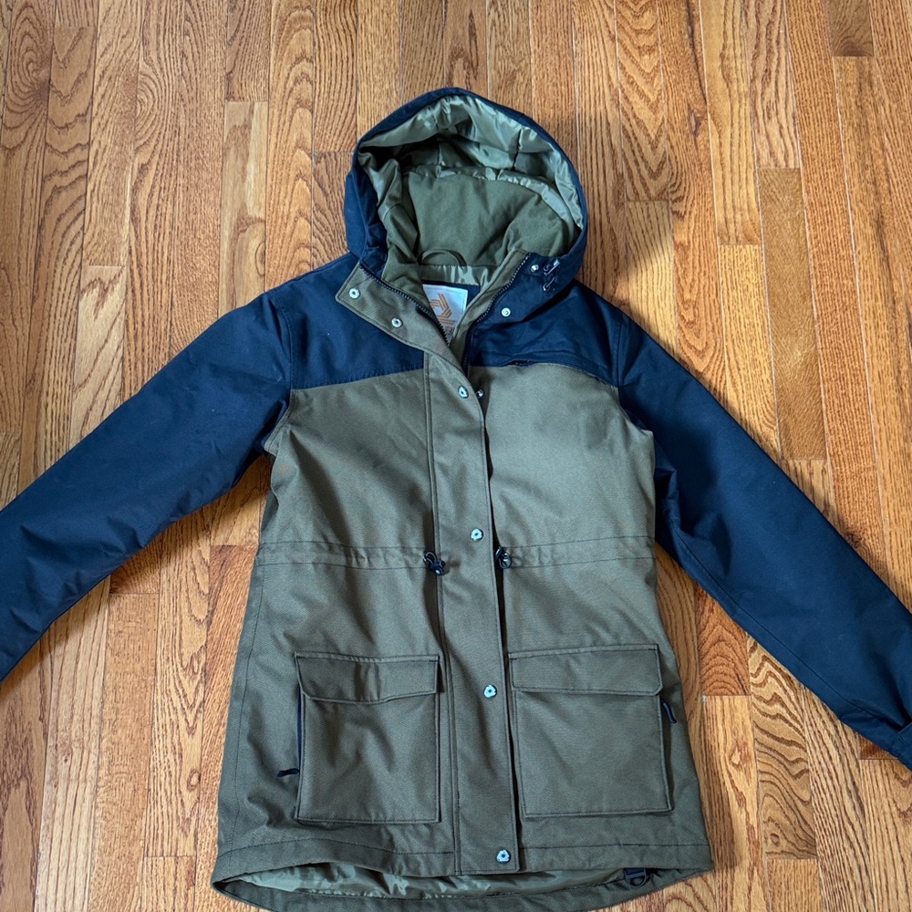 Aperture army green and Black Technical Outerwear